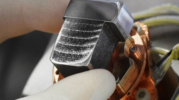 پرینت سه بعدی کامپوزیت فلزی با سختی لایه های مختلف